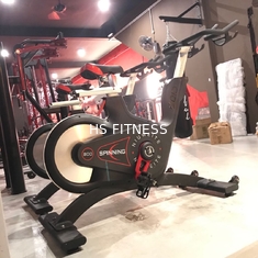 Équipement magnétique professionnel de forme physique de qualité marchande de vélo de rotation de gymnase