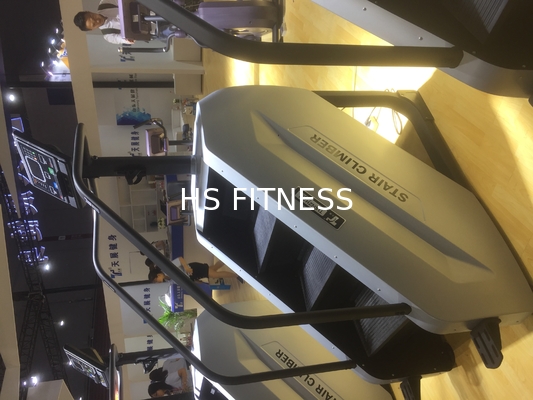 La machine stationnaire de grimpeur d'escalier de forme physique de gymnase 30 degrés inclinent type