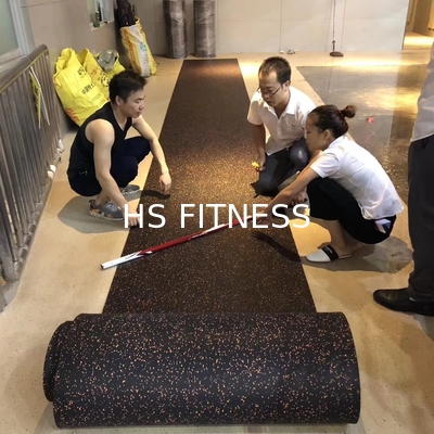 Plancher en caoutchouc de réduction du bruit amortissante d'accessoires de forme physique de gymnase d'OEM
